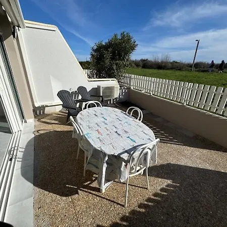 T3 Climatise Pour 4 Pers. Au Cap D'agde Avec Parking - Fr-1-749-90 * Agde